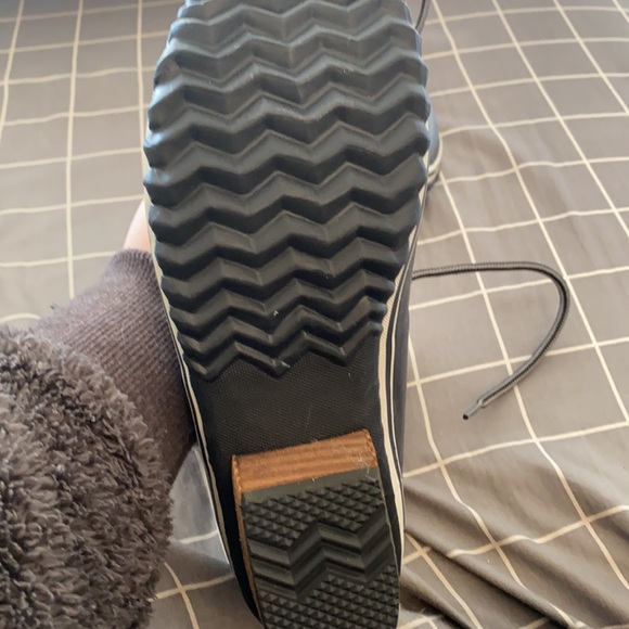 Womens 6 sorel winter boot - Picture 6 of 6